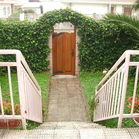 Adosado Con Piscina Y Jardin En Laredo A 100 Mtrs De La Playa 빌라 외부 사진